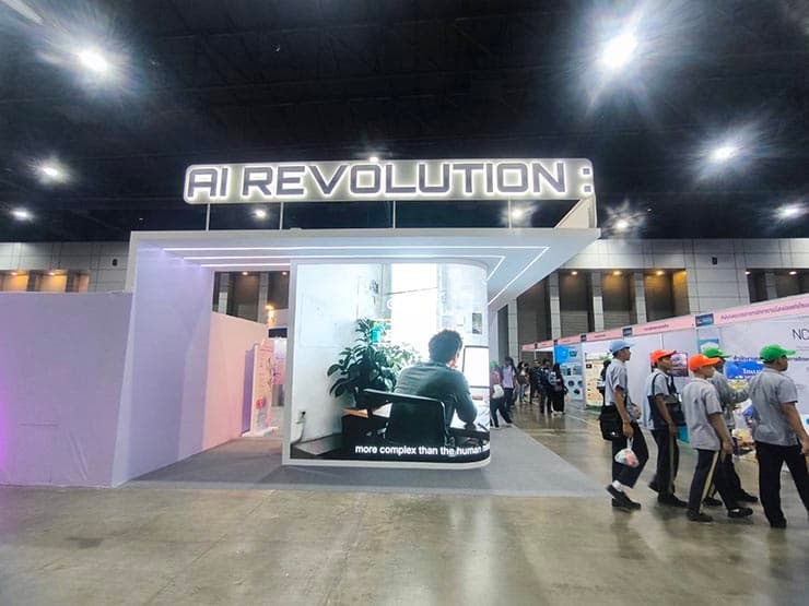 SM ชวนเจาะลึกนิทรรศการ “AI Revolution: The New Human Edge” ยกระดับทักษะเยาวชนยุคใหม่ ก้าวข้ามผู้ใช้ สู่ผู้กำหนดทิศทางปัญญาประดิษฐ์